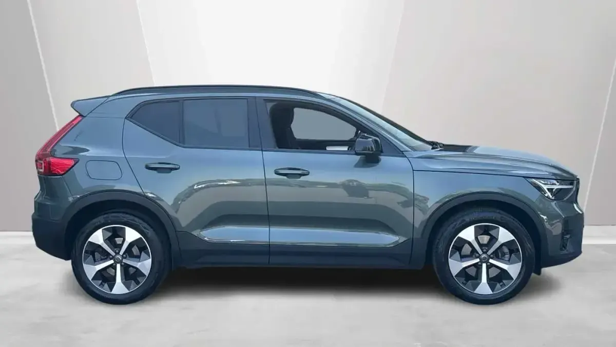 Used Volvo XC40 Plus 194 HP (142 kW) 2026 SUV