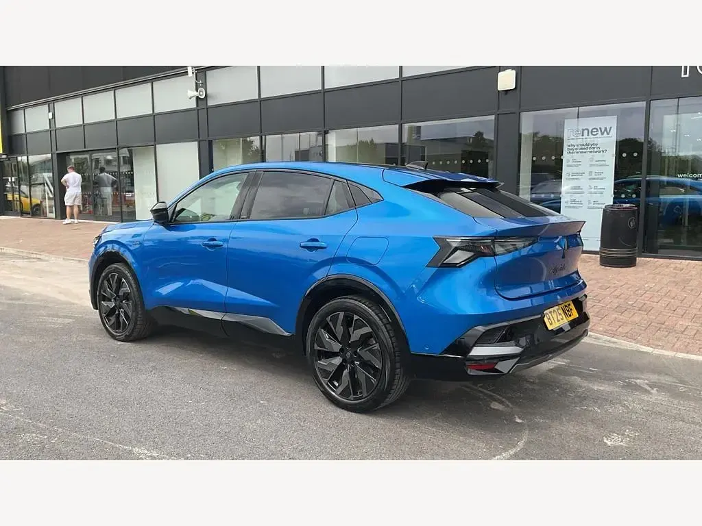 Used Renault Rafale Techno Esprit Alpine 300 HP (220 kW) 2025 Blue/black  SUV