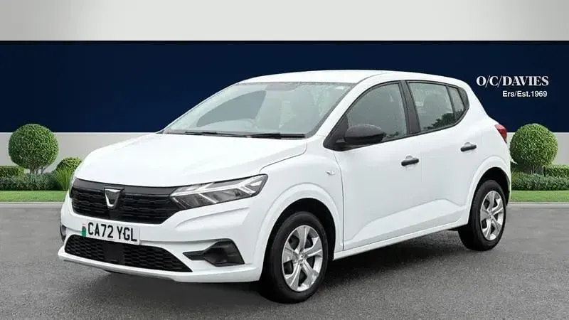Used Dacia Sandero Essentiel 100 HP (73 kW) 2022 White Hatchback