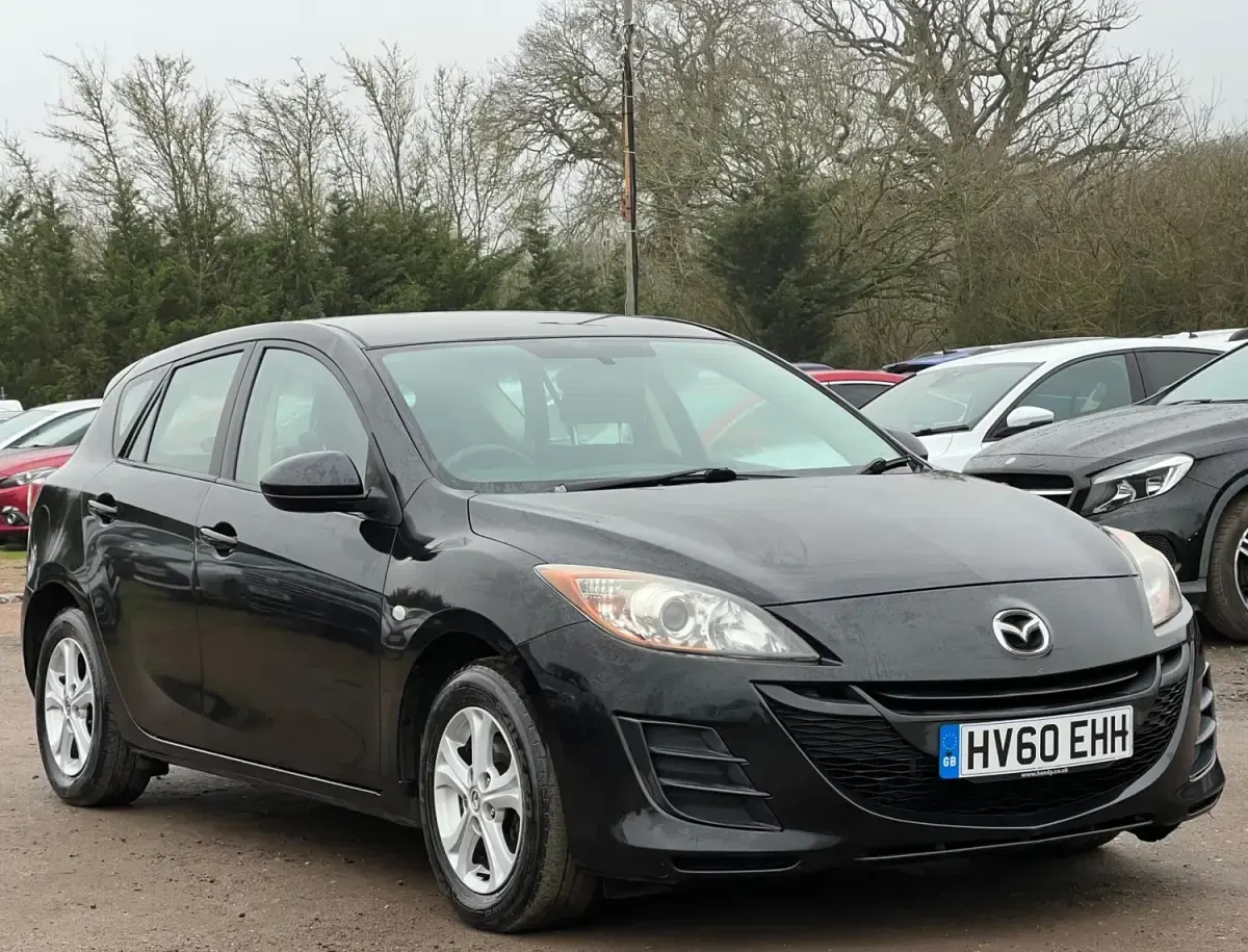 Używany Mazda 3 2010 Czarny Hatchback