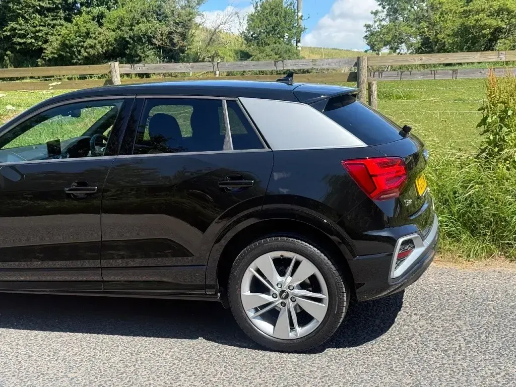 Used Audi Q2 S-Line 150 HP (110 kW) 2024 Black SUV
