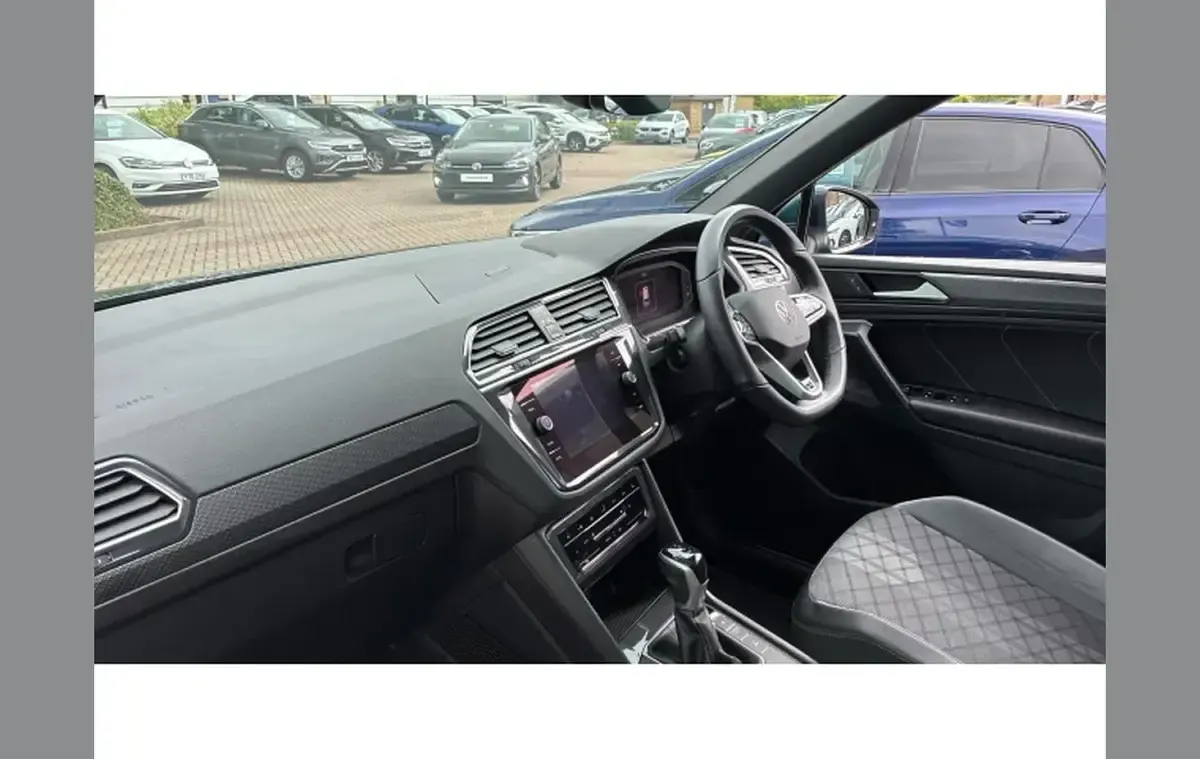 Used VW Tiguan R-line 150 HP (110 kW) 2021 Blue SUV