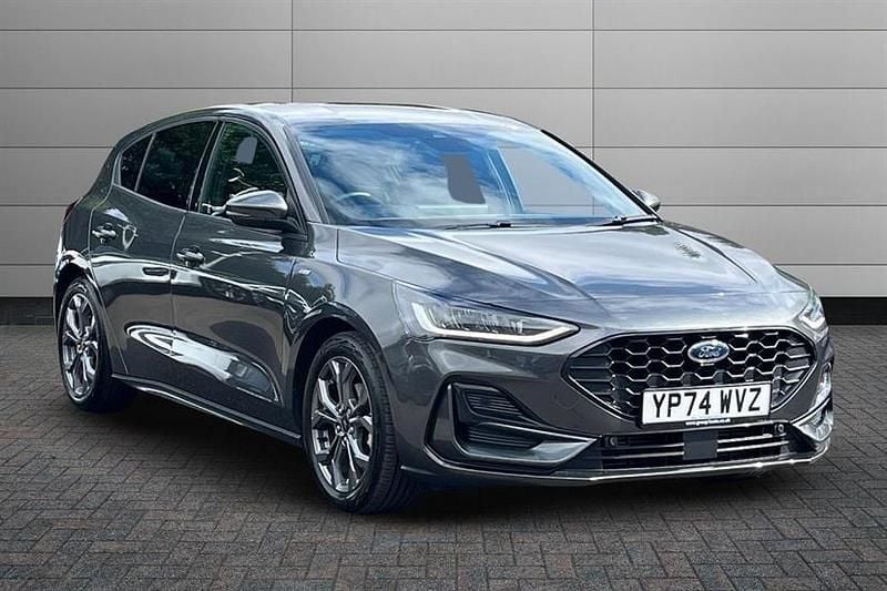 Magnetic Used 2024 Ford Focus ST-Line Hatchback | £20,250 (Fair price) - Image 1/3