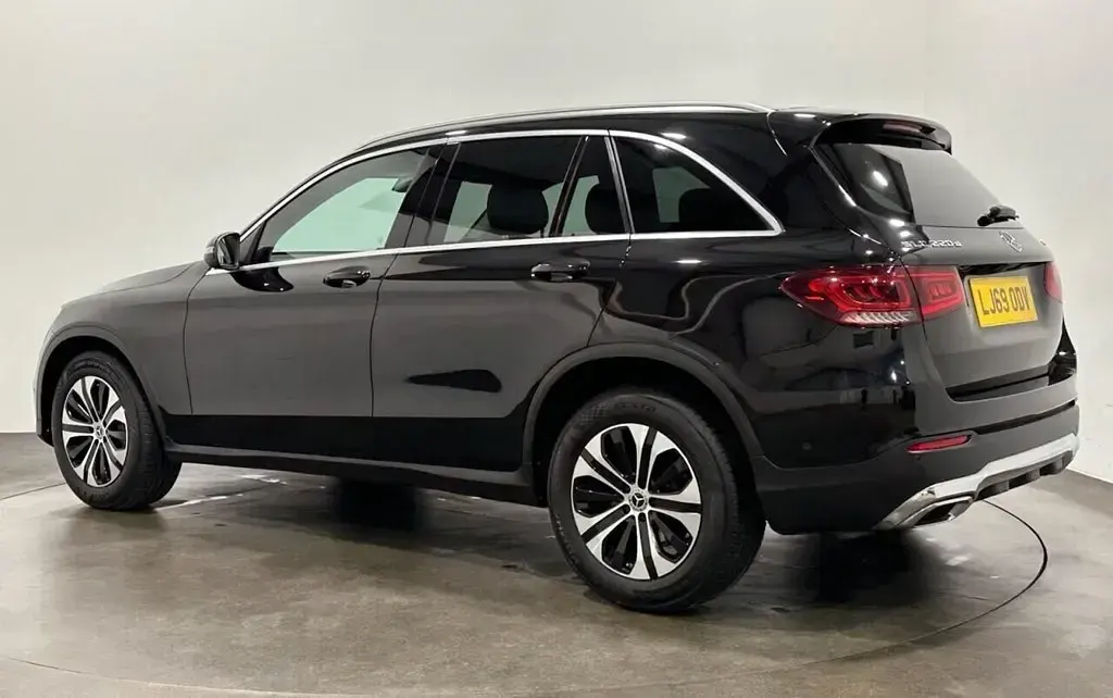 Second-hand Mercedes GLC220 194 CP (142 kW) 2019 Negru SUV