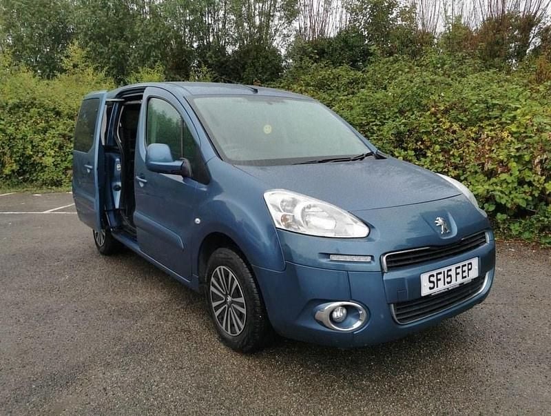 Used Peugeot Partner Tepee S 2015 Blue MPV