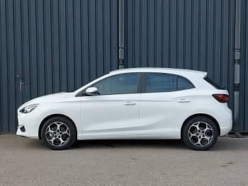 New MG MG3 SE 115 HP (84 kW) 2025 White Hatchback