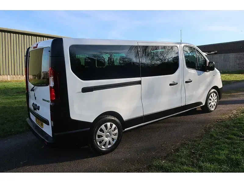 Used Renault Trafic Business 2020 White MPV