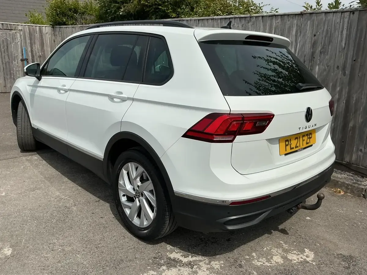 Used VW Tiguan Life 150 HP (110 kW) 2021 White SUV