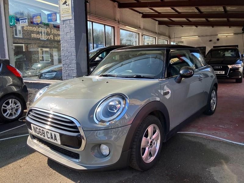Used Mini Cooper Classic 2018 Grey Hatchback