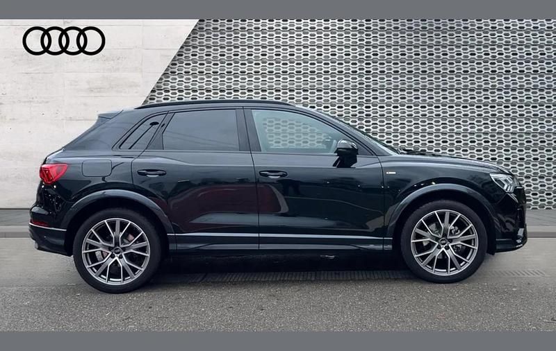 New Audi Q3 Black Edition 150 HP (110 kW) 2025 Black SUV