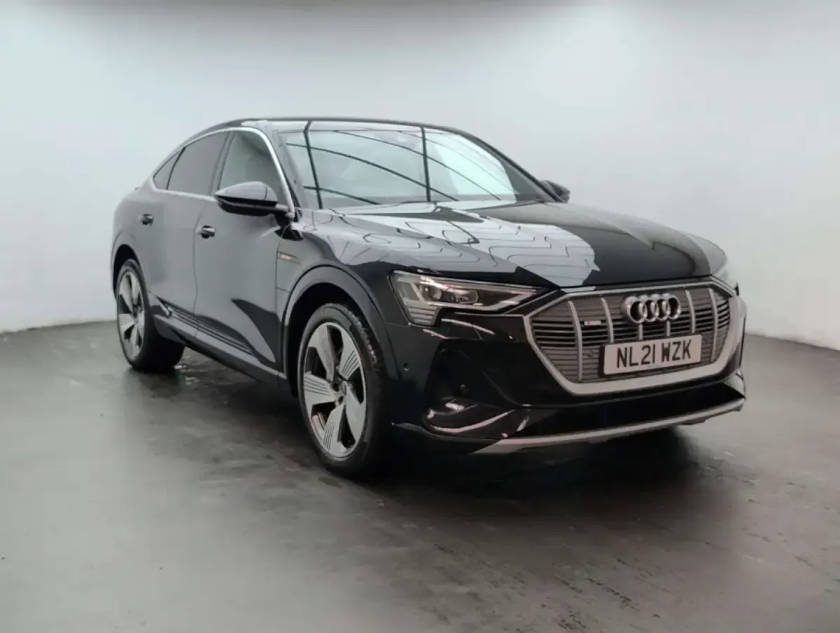 Usado Audi e-tron Sportback S-Line 300 kW (408 HP) 2021 Preto SUV