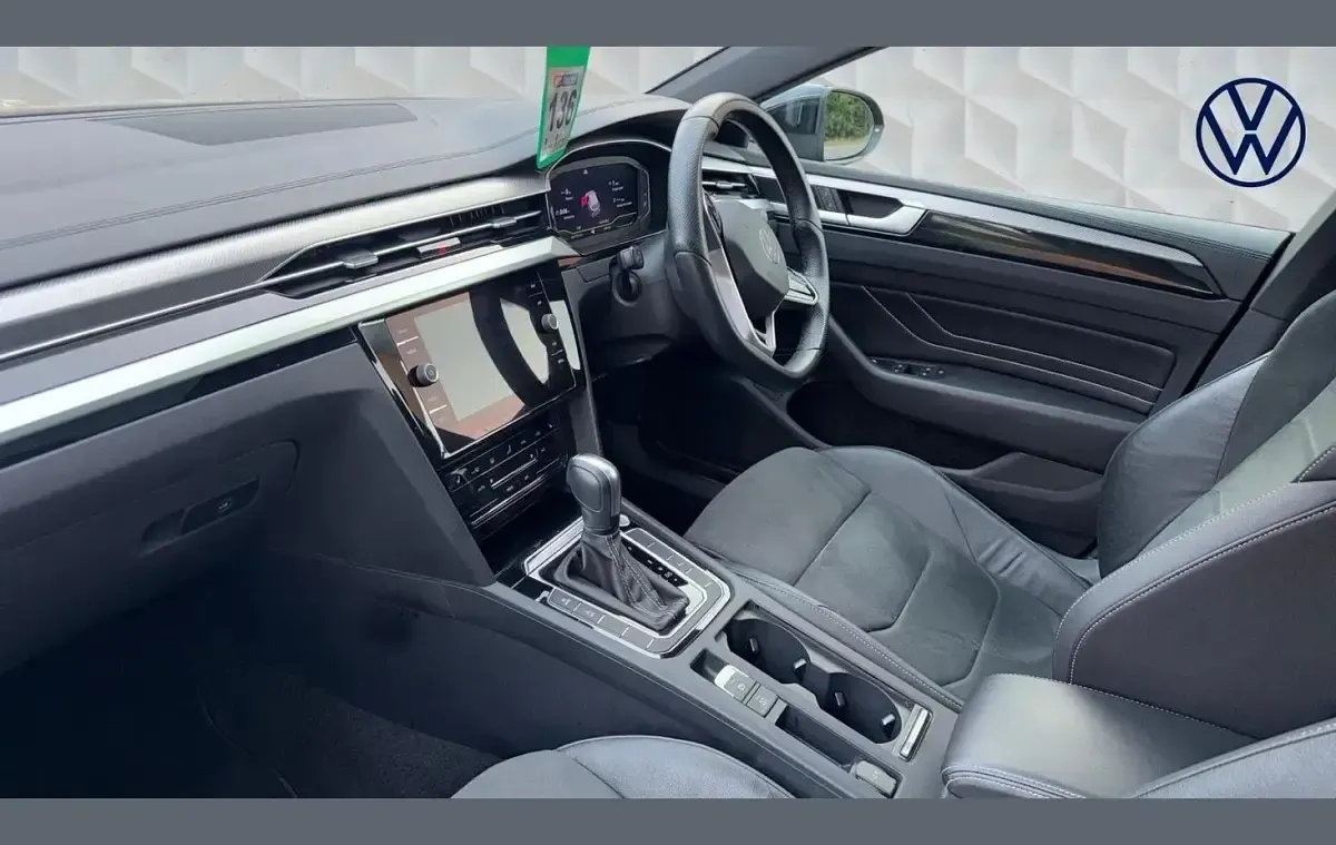 Used VW Arteon R-line 200 HP (147 kW) 2023 Black Estate