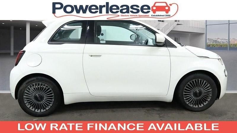 Used Fiat 500e Icon 86 kW (118 HP) 2022 White Hatchback