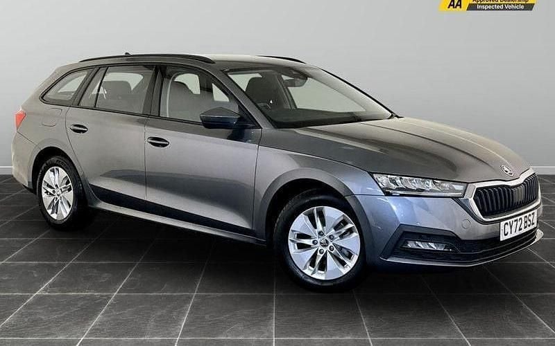 Grey Used 2023 Skoda Octavia SE Technology Estate | £17,595 (Good price) - Image 1/2