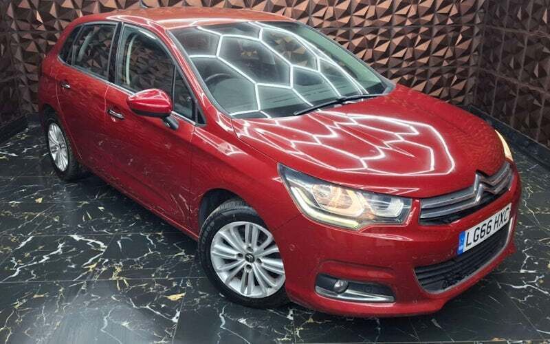 Red Used 2016 Citroën C4 Flair Hatchback | £4,399 - Image 1/4