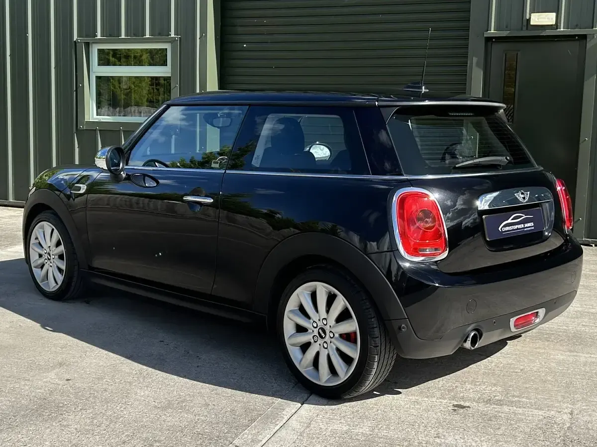 Used Mini Cooper Hatch 136 HP (100 kW) 2014 Black Hatchback