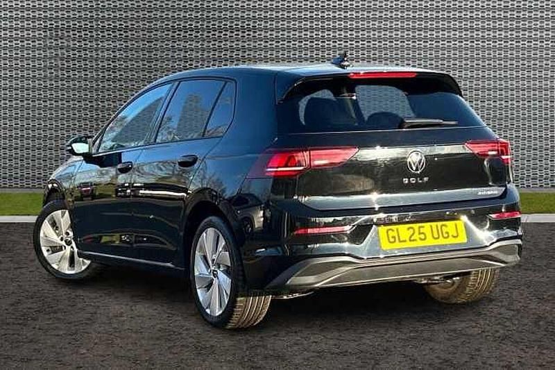 Used VW Golf VIII 204 HP (150 kW) 2025