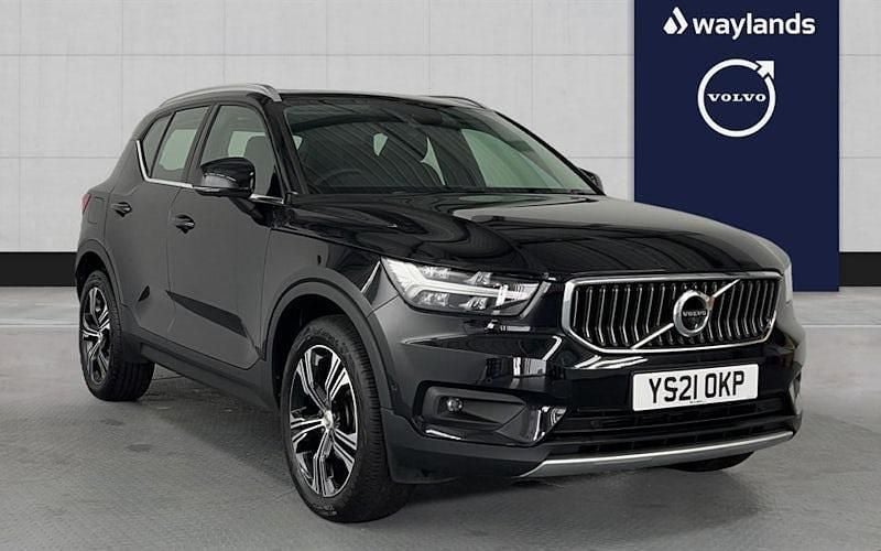 Black Used 2021 Volvo XC40 Inscription SUV | £25,770 (Fair price) - Image 1/2