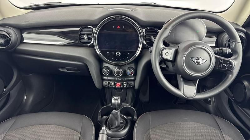 Used Mini Cooper Classic 134 HP (98 kW) 2022 Grey Hatchback