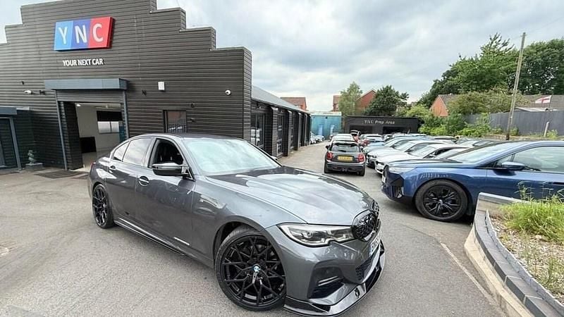 Grey Used 2019 BMW 320 M Sport Sedan | £22,491 (Expensive) - Image 1/2