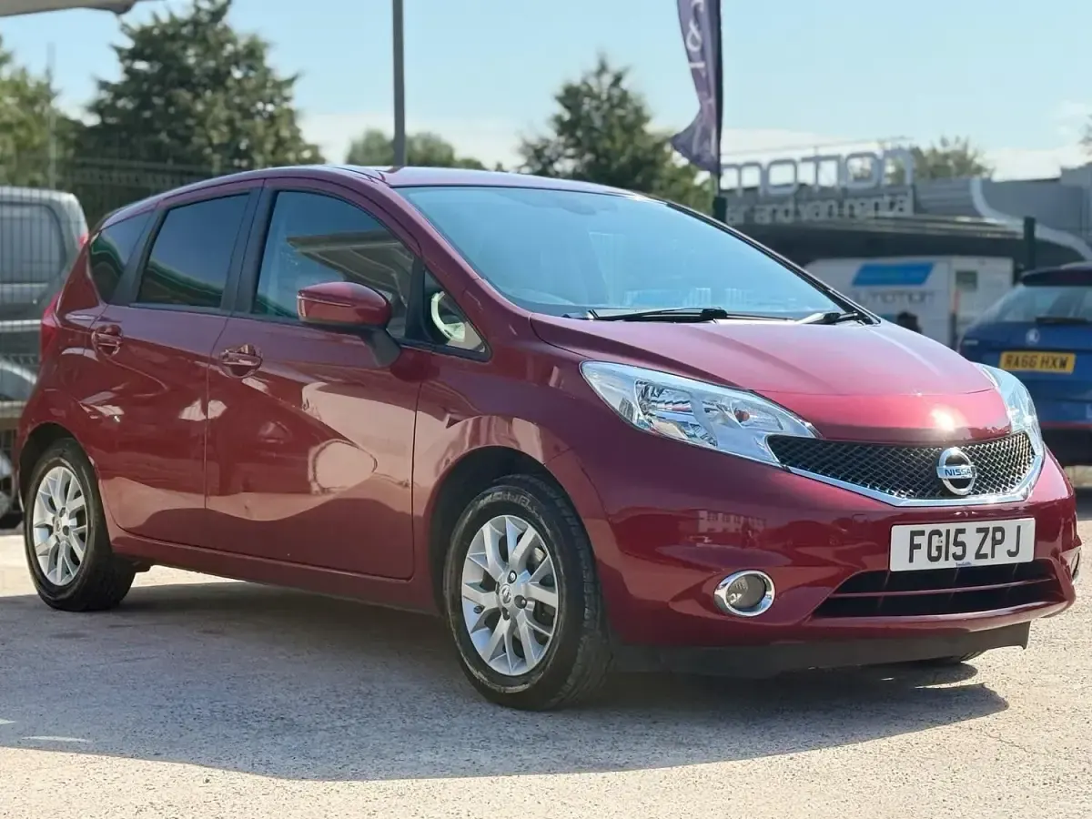 Used Nissan Note Acenta Premium 80 HP (58 kW) 2015 Red Hatchback