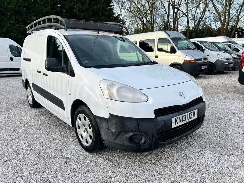 White Used 2013 Peugeot Partner S MPV | £3,650 (Expensive) - Image 1/4