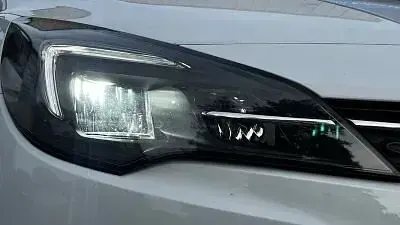 Used Vauxhall Astra Edition 2021 White Hatchback