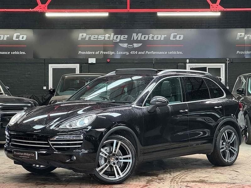 Black Used 2014 Porsche Cayenne Platinum Edition SUV | £16,991 (Good price) - Image 1/4