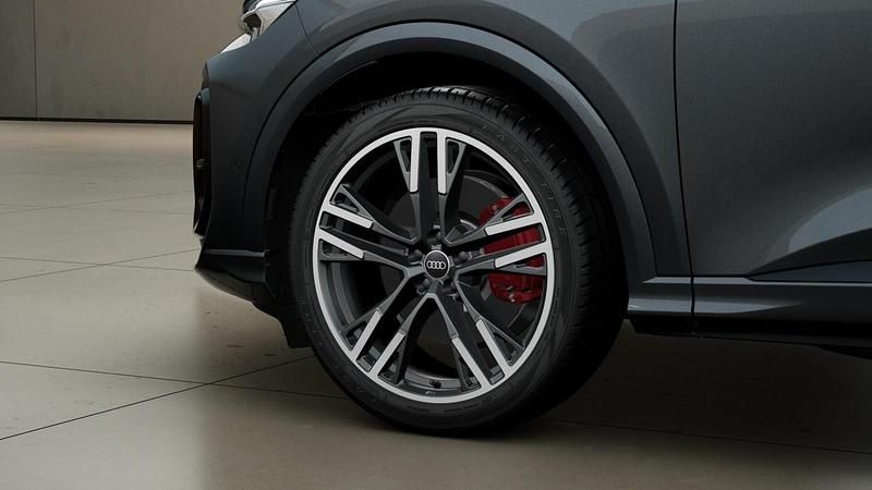 New Audi Q5 Sportback Design 204 HP (150 kW) 2026 Grey SUV