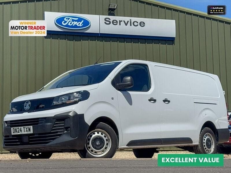 White Used 2024 Vauxhall Vivaro S Van | £18,489 (Fair price) - Image 1/4