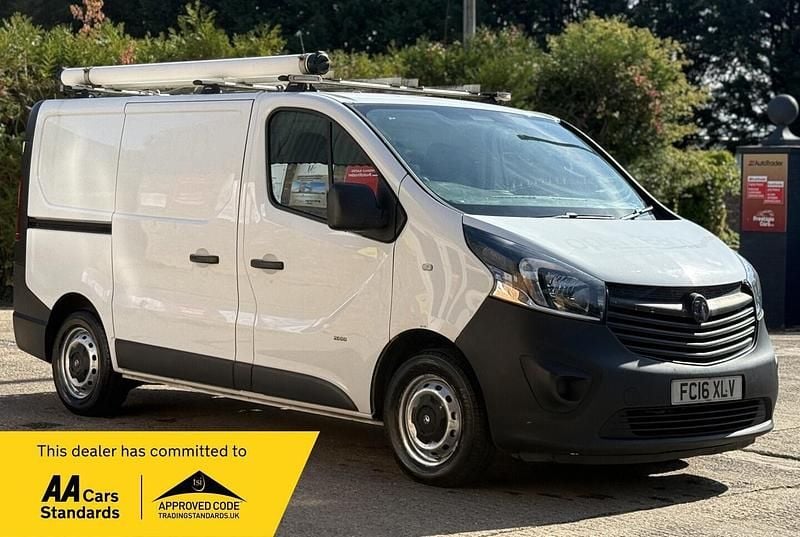 White Used 2016 Vauxhall Vivaro S Van | £6,490 (Good price) - Image 1/2