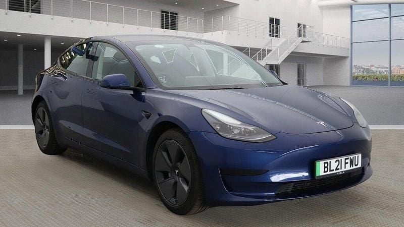 Blue Used 2021 Tesla Model 3 Standard Range Sedan | £14,990 (Fair price) - Image 1/2