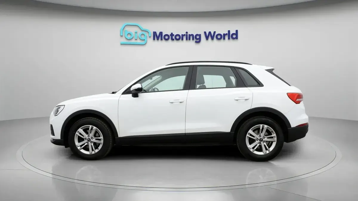Used Audi Q3 150 HP (110 kW) 2022 White SUV