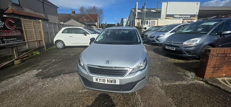 Second-hand Peugeot 308 Access 2018 Argintiu Hatchback