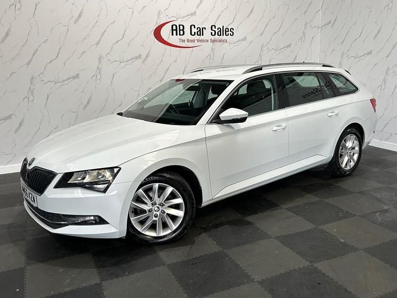 White Used 2017 Skoda Superb SE Estate | £11,799 (Fair price) - Image 1/3