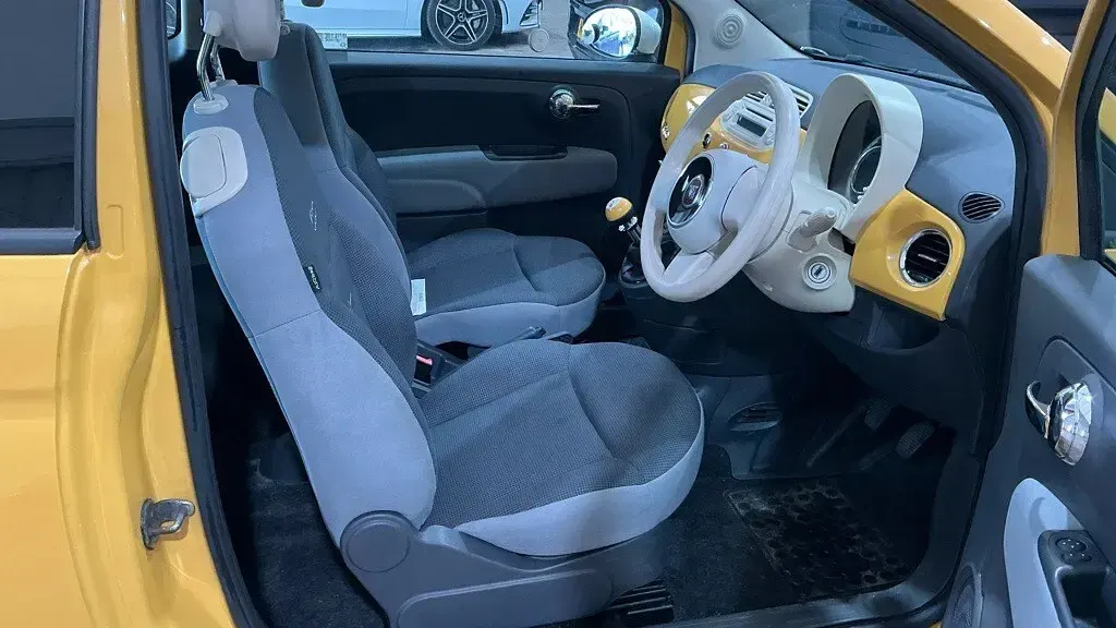 Used Fiat 500 69 HP (50 kW) 2014 Yellow Hatchback