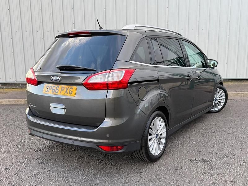 Used Ford Grand C-Max Titanium 2016 Grey MPV