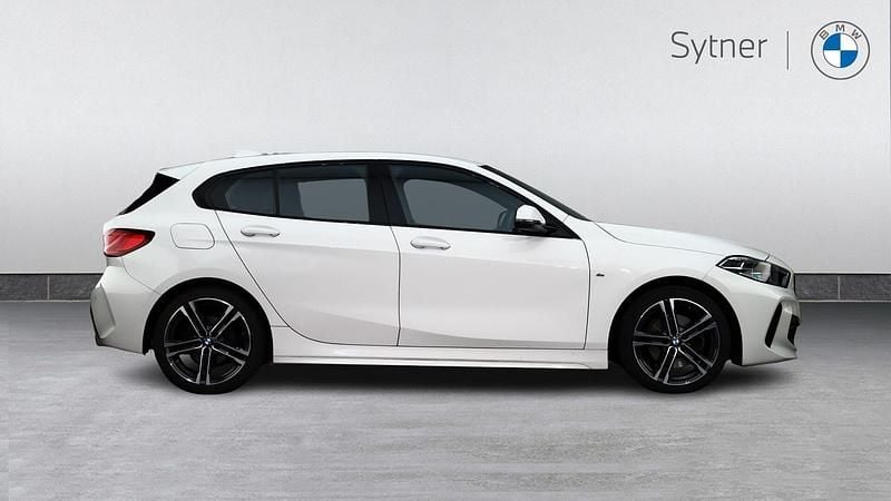 Used BMW 118 M Sport 134 HP (98 kW) 2022 White Hatchback