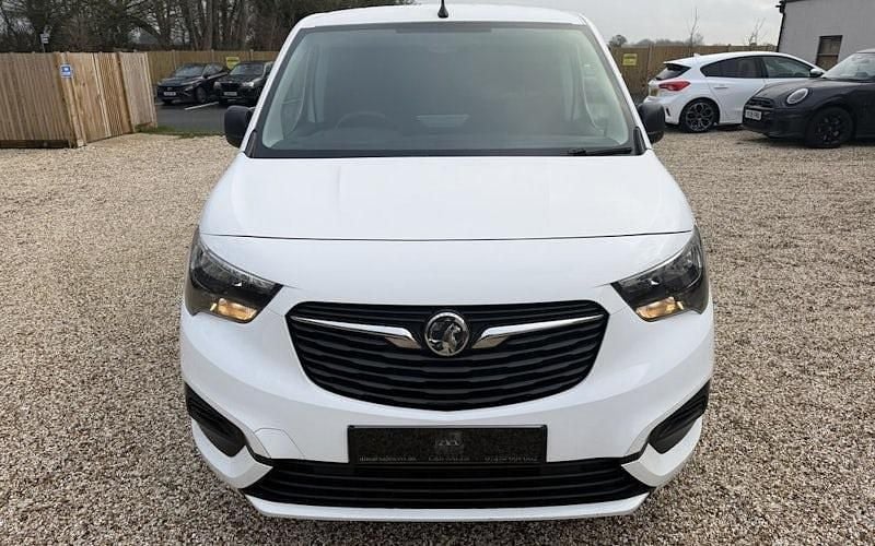 Used Vauxhall Combo Sportive 101 HP (74 kW) 2021 MPV
