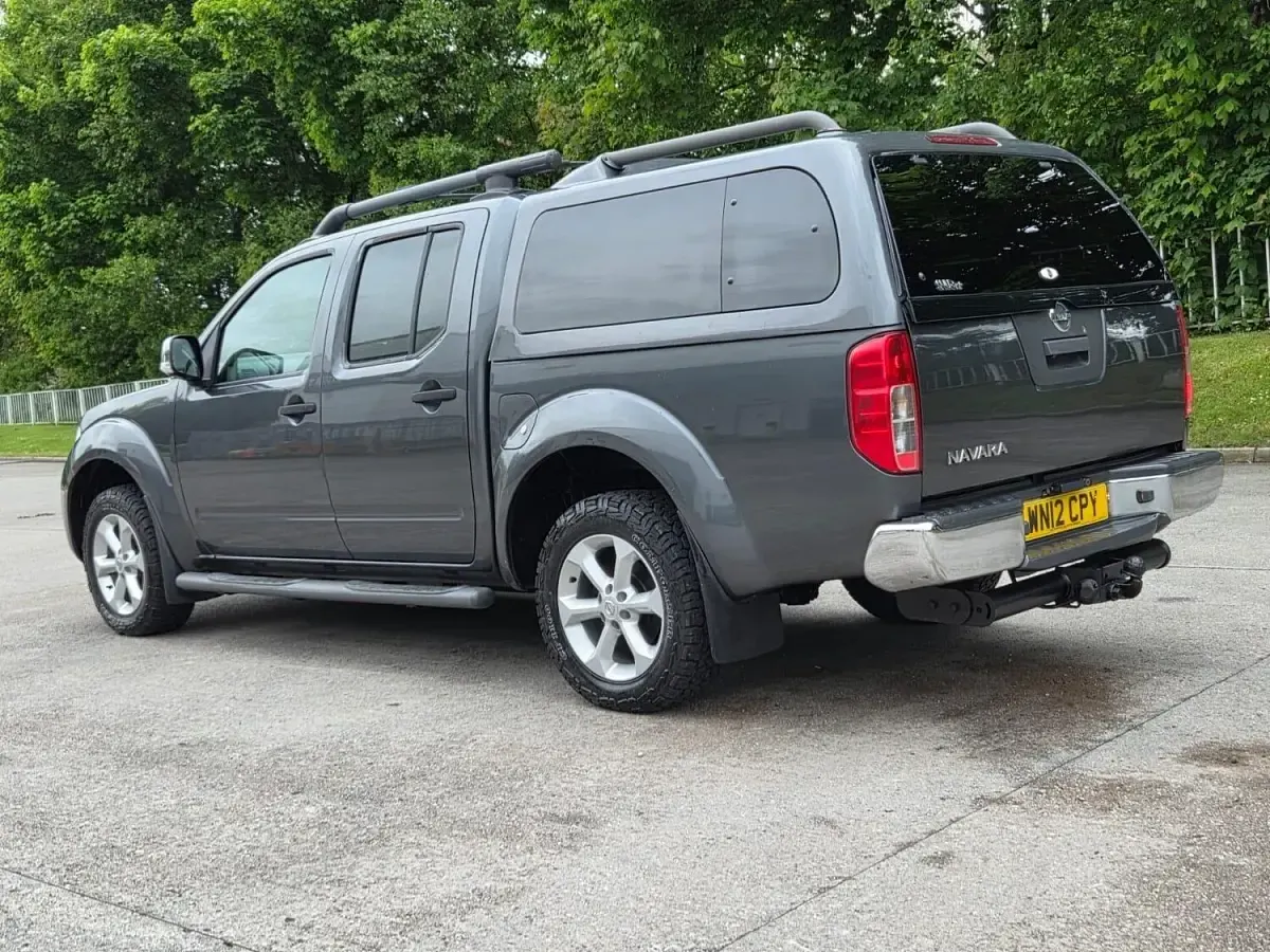 Used Nissan Navara Tekna 2012 Grey Pickup