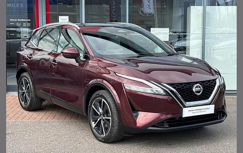 Used Nissan Qashqai Tekna 155 HP (114 kW) 2022 Red SUV