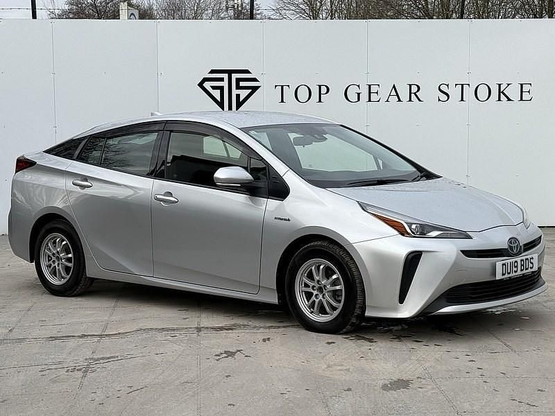 Silver Used 2025 Toyota Prius Business Edition Hatchback | £12,500 (Super price) - Image 1/4