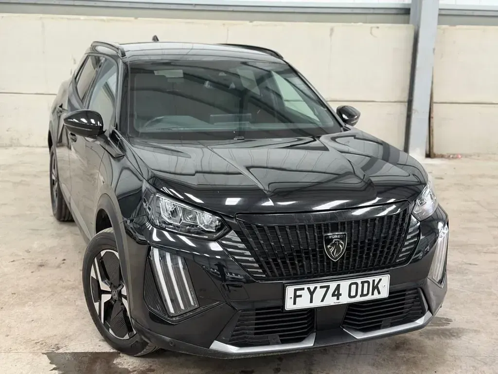 Used Peugeot 2008 Allure 130 HP (95 kW) 2024 Black SUV