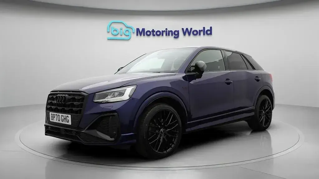 Used Audi Q2 Black Edition 150 HP (110 kW) 2021 Blue SUV