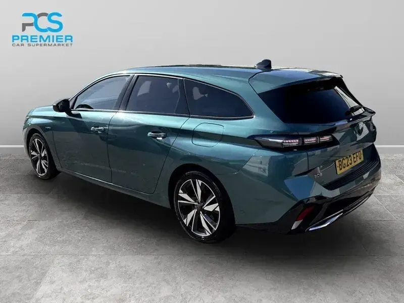 Usado Peugeot 308 Allure 2023 Azul Carrinha