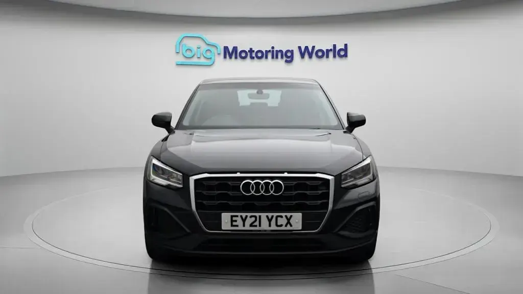 Used Audi Q2 110 HP (80 kW) 2021 Grey SUV