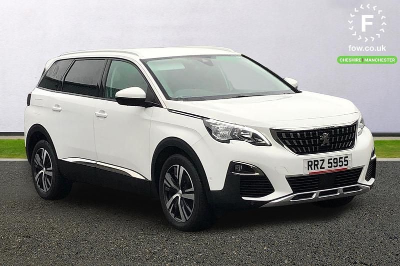 Usado Peugeot 5008 Allure 131 HP (96 kW) 2020 SUV