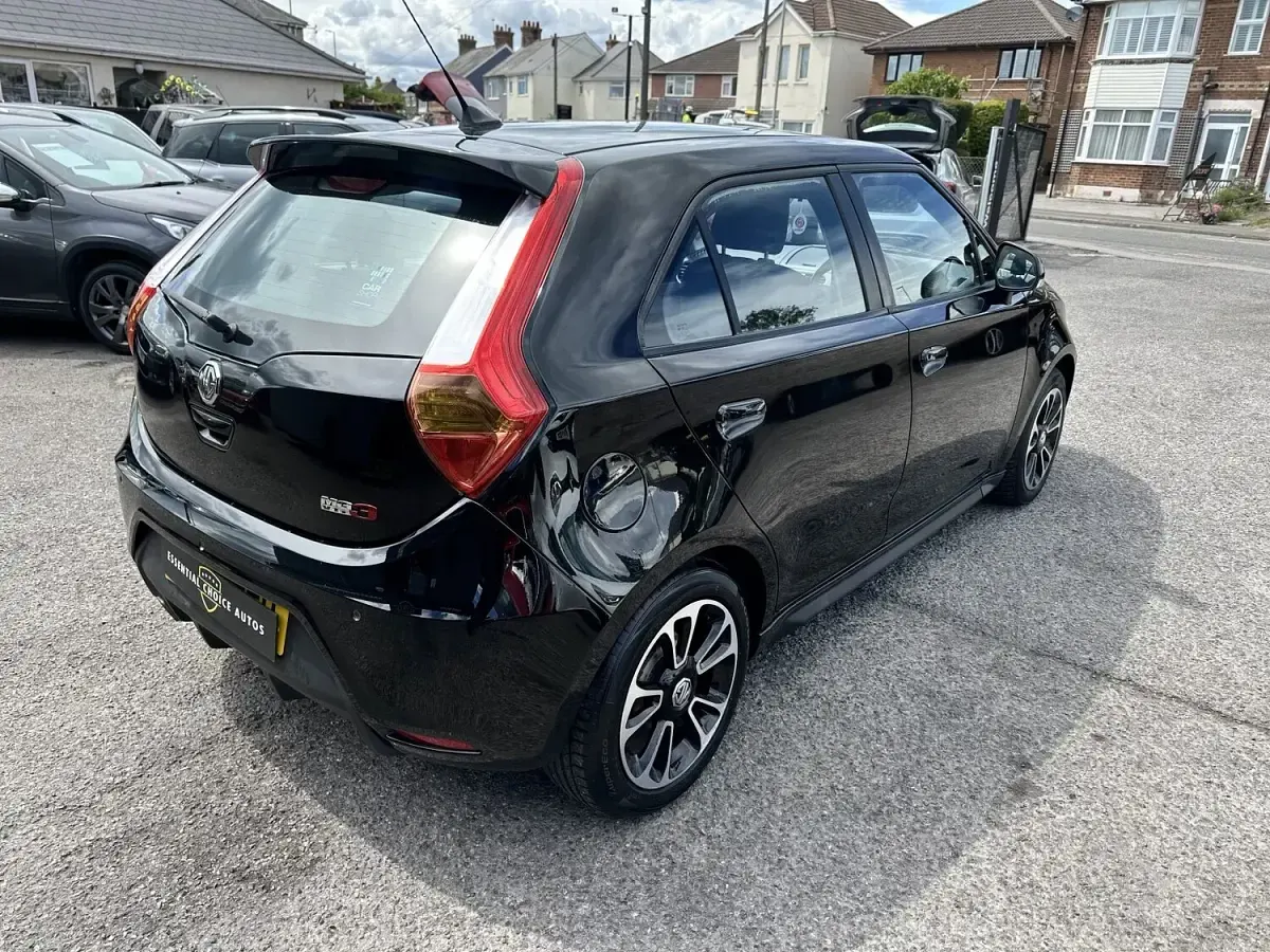 Used MG MG3 106 HP (77 kW) 2016 Black Hatchback
