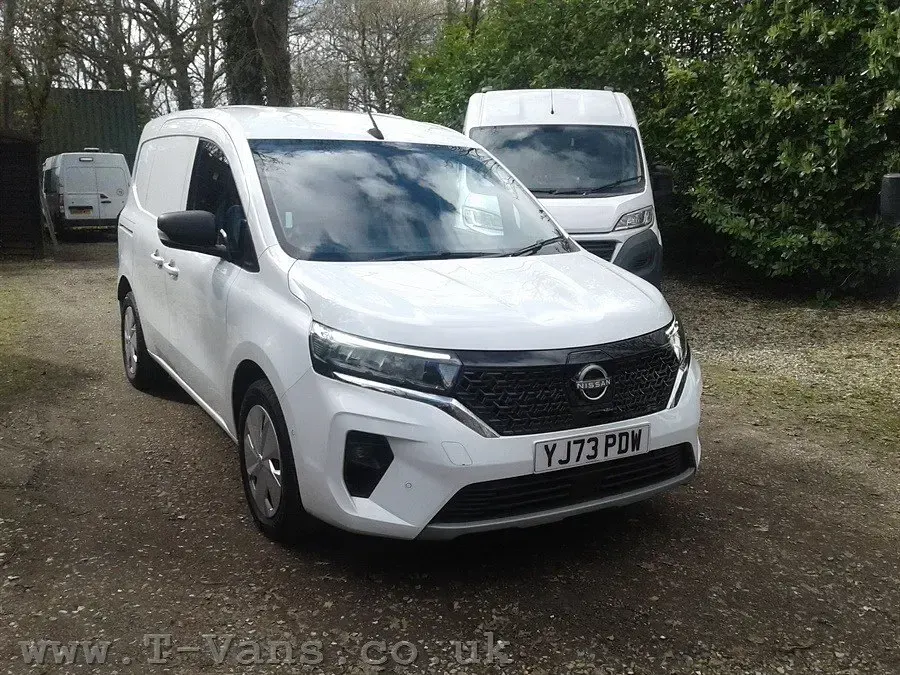 Usado Nissan Townstar Tekna 89 kW (122 HP) 2023 Branco Van
