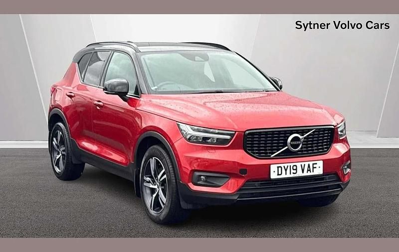 Used Volvo XC40 R-Design 188 HP (138 kW) 2019 Red SUV